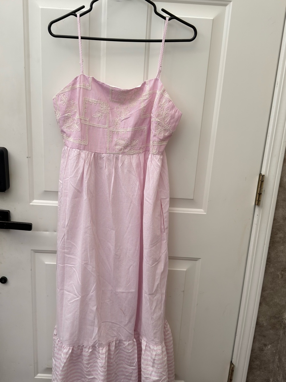 Sleeveless Pink Embroidered Midi Dress with Spaghetti Straps